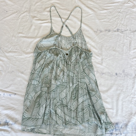 Rip Curl. Hardly Worn. Beach Dress. Tropical leaf pattern. Sz M - Picture 2 of 3